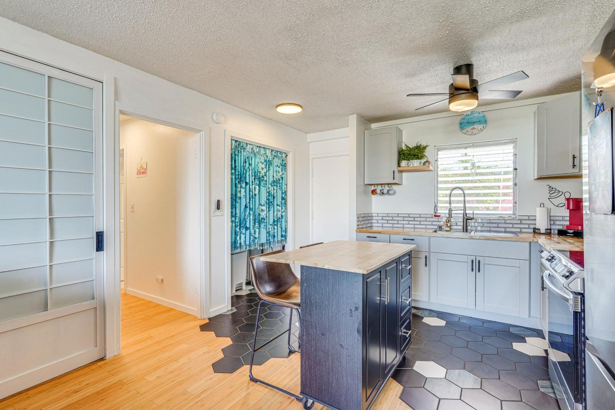 Kailua-Kona Condo With Balcony Walk To The Beach! Zewnętrze zdjęcie